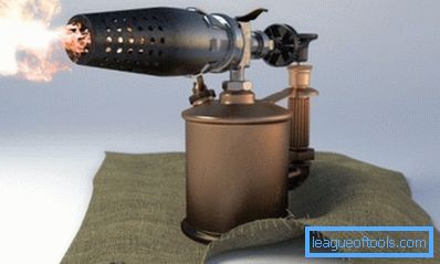 Liquid fuel blowtorch